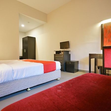 Super Townhouse Mookkannoor Tourist Home Angamali Exterior photo