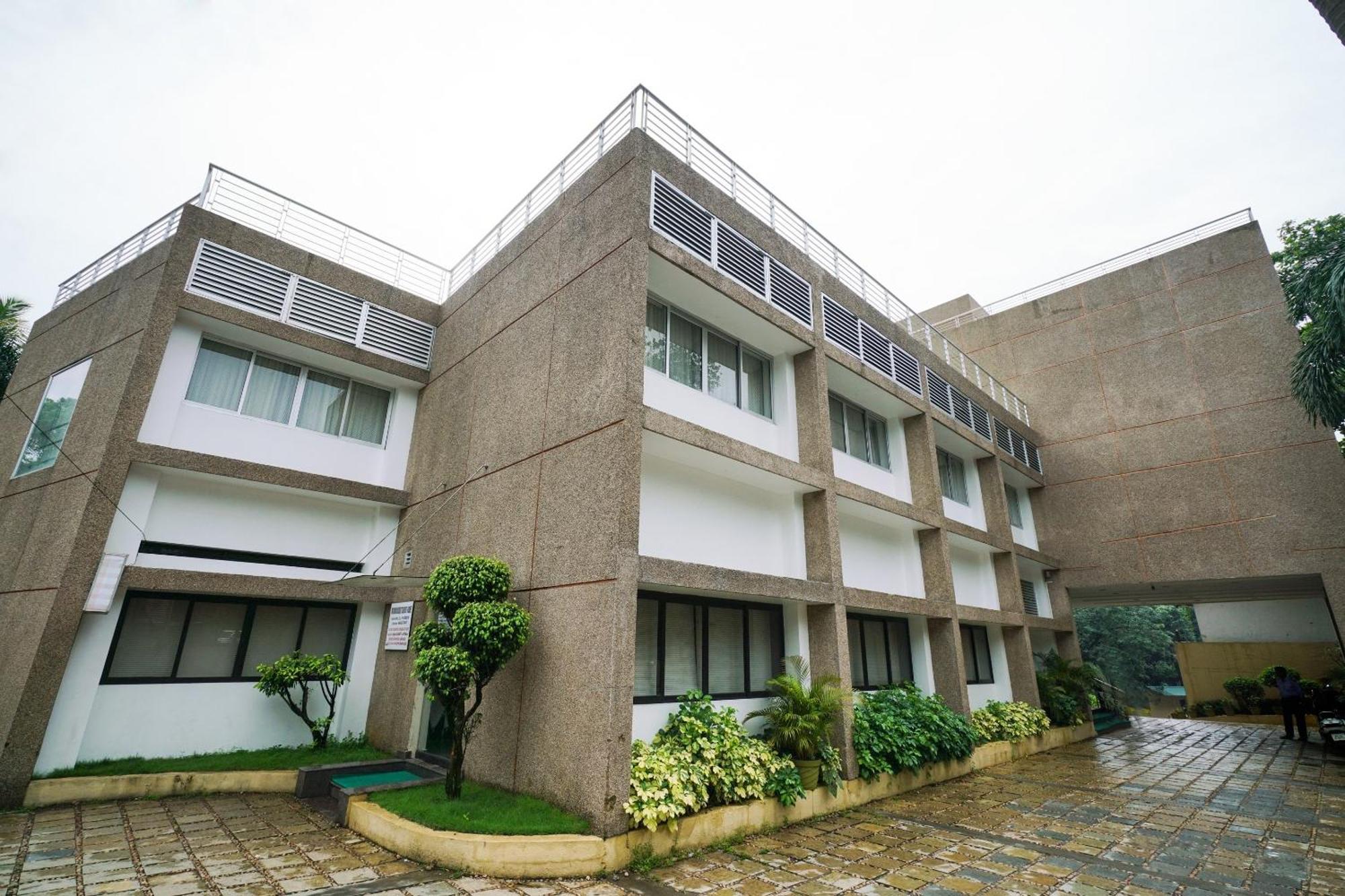 Super Townhouse Mookkannoor Tourist Home Angamali Exterior photo