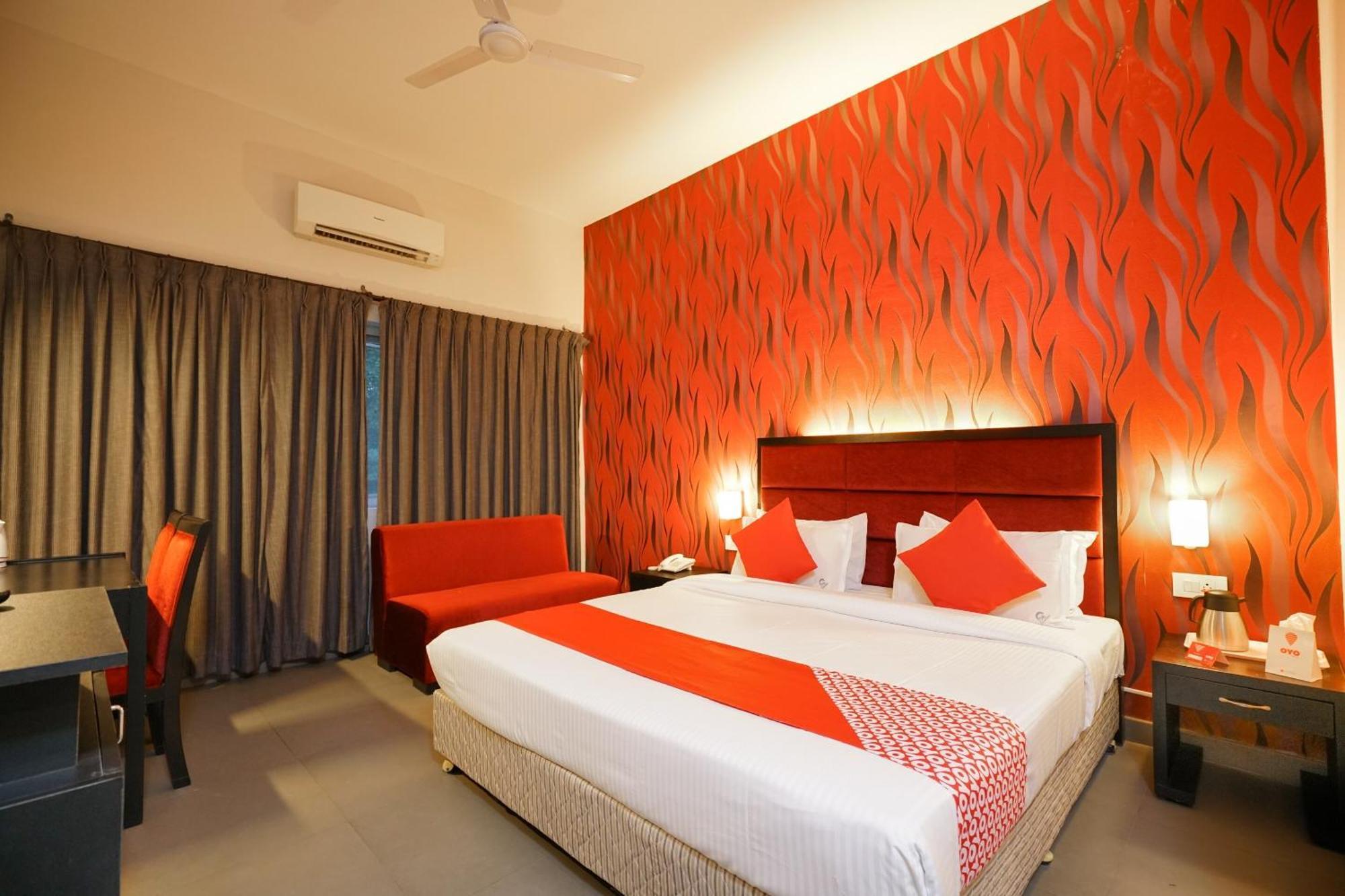 Super Townhouse Mookkannoor Tourist Home Angamali Exterior photo